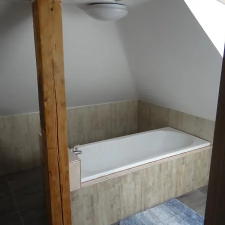 Pod Slunecnou Tesikov - Apartmany A Restaurace * Šternberk