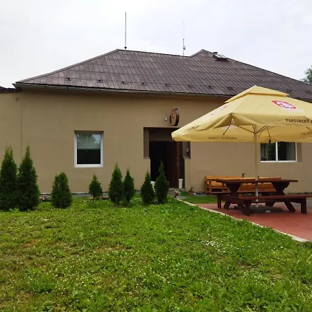 Pod Slunecnou Tesikov - Apartmany A Restaurace Apartman *