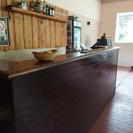 Apartman Pod Slunecnou Tesikov - Apartmany A Restaurace *